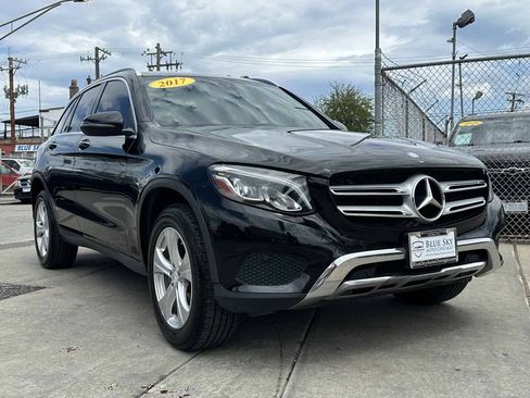 Used 2017 Mercedes-Benz GLC 300 4MATIC w/ Premium 1 Package image 3