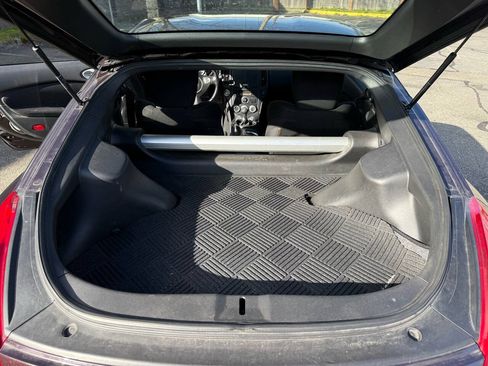 Used 2010 Nissan 370Z Coupe w/ Sport Pkg RWD image 27