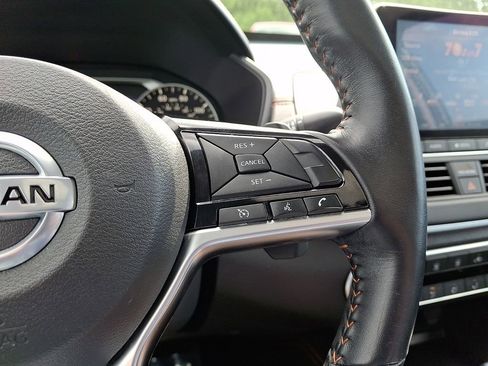 Used 2021 Nissan Altima 2.5 SR w/ SR Premium Package FWD image 21