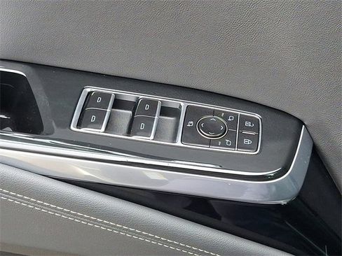 New 2025 Cadillac Escalade Luxury image 14