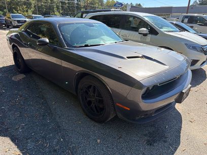 Used 2016 Dodge Challenger SXT