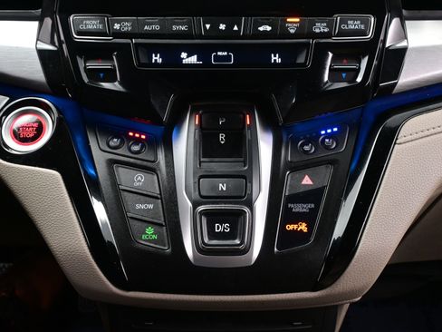 Used 2018 Honda Odyssey Elite image 23