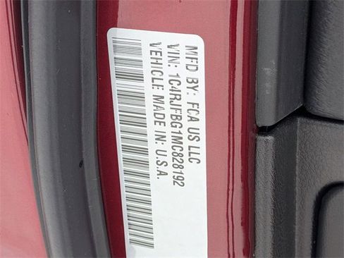 Certified 2021 Jeep Grand Cherokee Limited X image 34