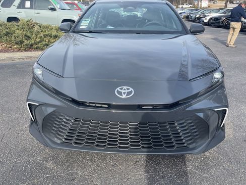 Used 2025 Toyota Camry SE w/ Multimedia Upgrade Package image 3
