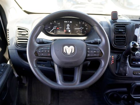 Used 2025 RAM ProMaster 2500 w/ Convenience Group FWD image 16