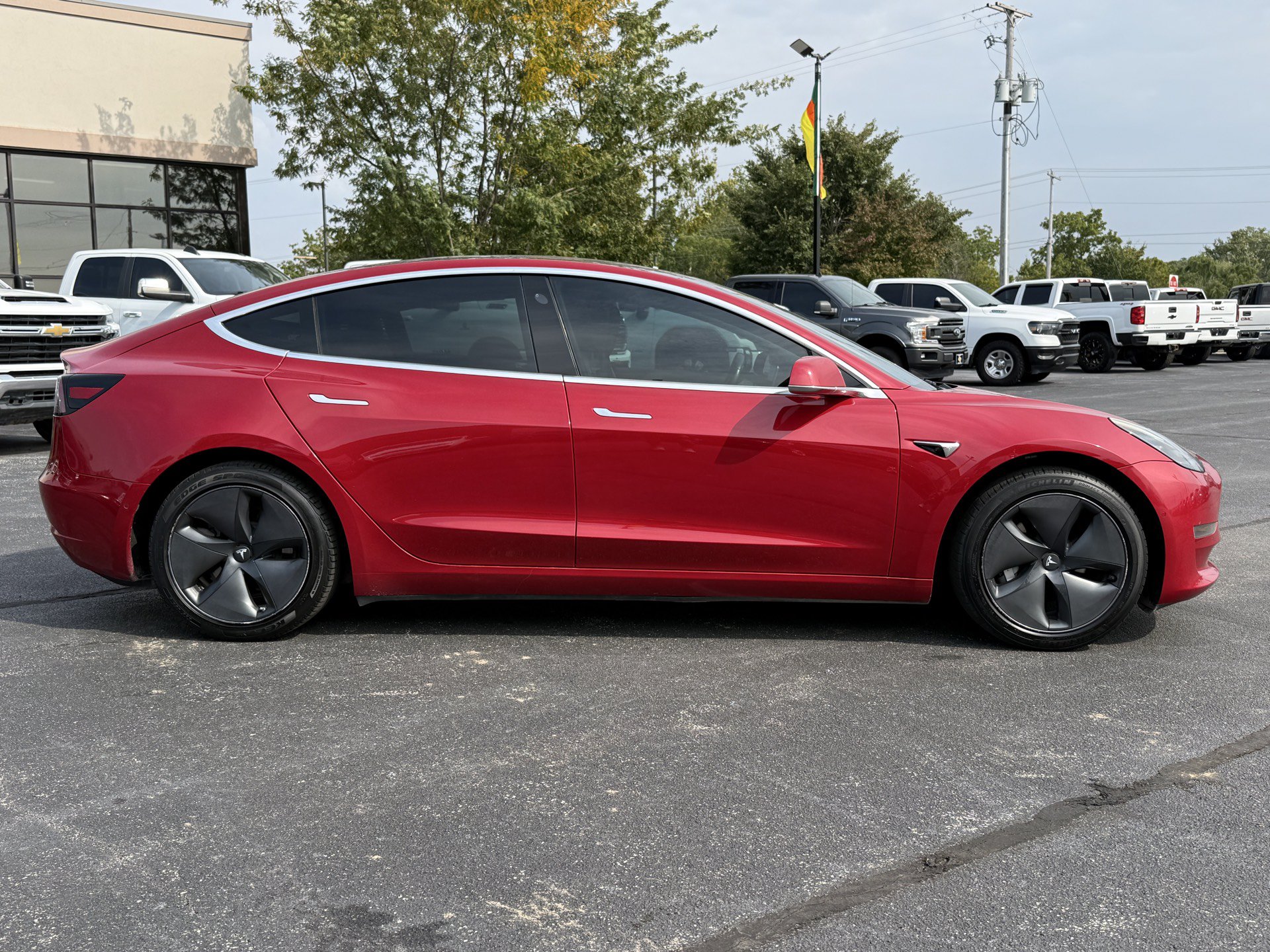 Used 2019 Tesla Model 3 Standard Range Plus RWD image 9