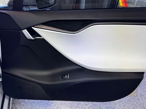 Used 2021 Tesla Model S Performance image 40