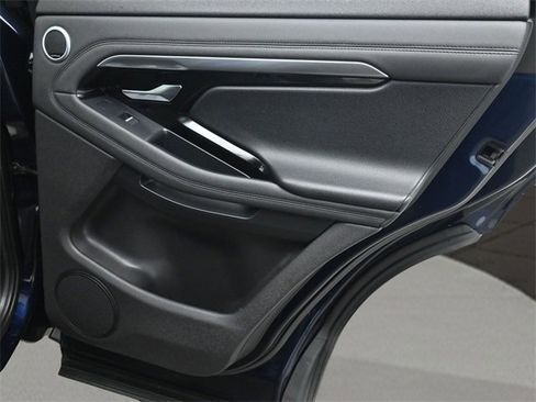 Used 2021 Land Rover Range Rover Evoque R-Dynamic S image 16