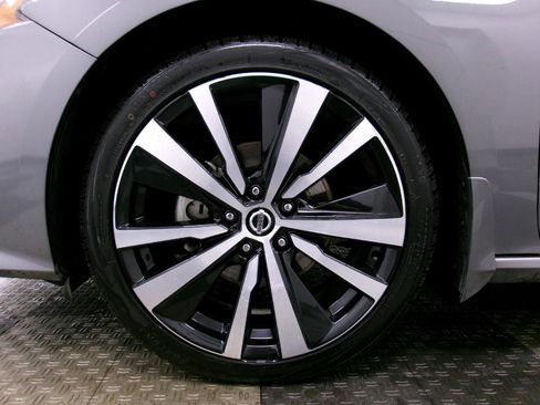 Used 2021 Nissan Altima 2.0 SR image 17