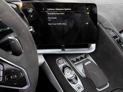 Used 2023 Chevrolet Corvette Stingray Premium Conv w/ Z51 Performance Package image 65