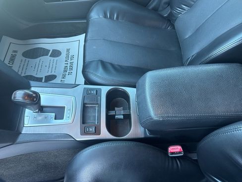 Used 2014 Subaru Legacy 3.6R Limited image 30