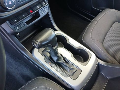 Used 2018 Chevrolet Colorado LT w/ LT Convenience Package AWD/4WD image 35