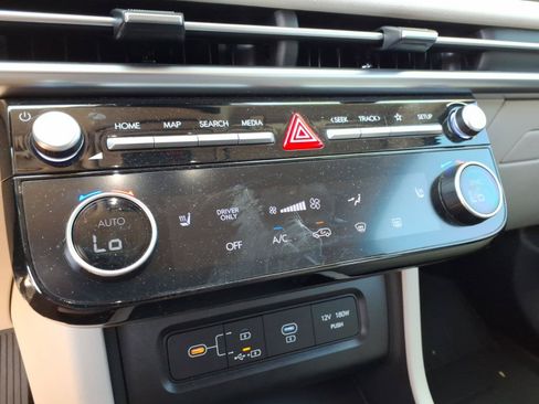 Certified 2025 Hyundai Tucson SEL AWD/4WD image 22