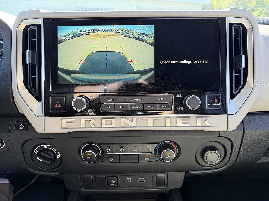Used 2025 Nissan Frontier SV AWD/4WD image 28