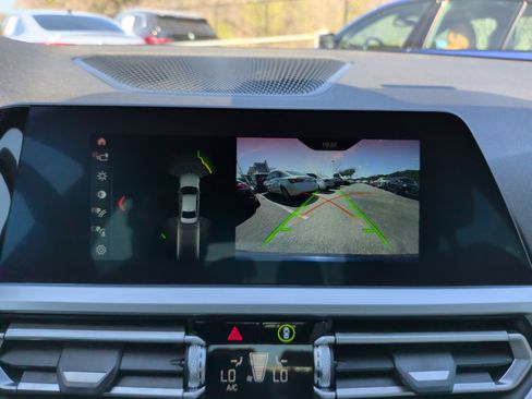 Used 2020 BMW 330i Sedan w/ Convenience Package image 16