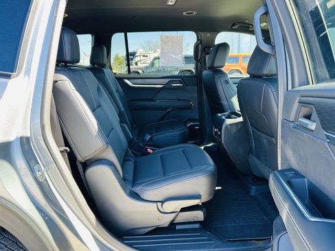 Used 2024 GMC Acadia Elevation w/ Black Edition image 36