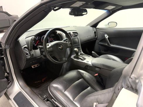 Used 2006 Chevrolet Corvette Coupe w/ Preferred Equipment Group RWD image 15