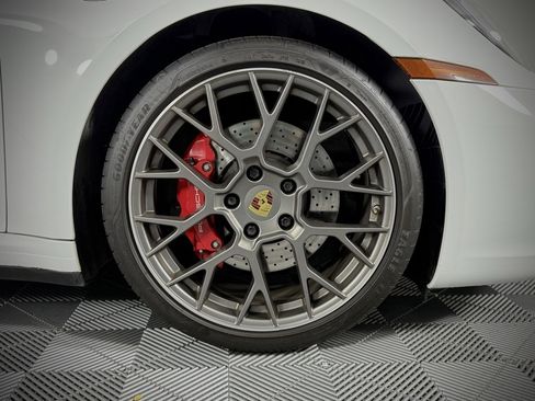 Used 2020 Porsche 911 Carrera 4S image 22
