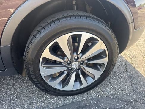 Used 2017 Buick Encore Essence FWD image 10