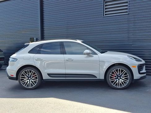 Certified 2024 Porsche Macan S AWD/4WD image 8