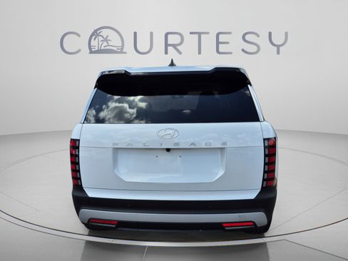 New 2027 Hyundai Palisade SE FWD image 4