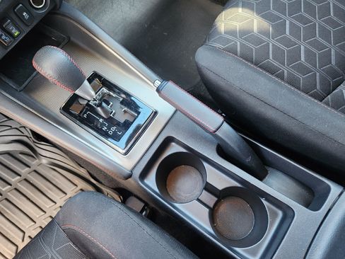Used 2025 Mitsubishi Outlander Sport LE AWD/4WD image 14