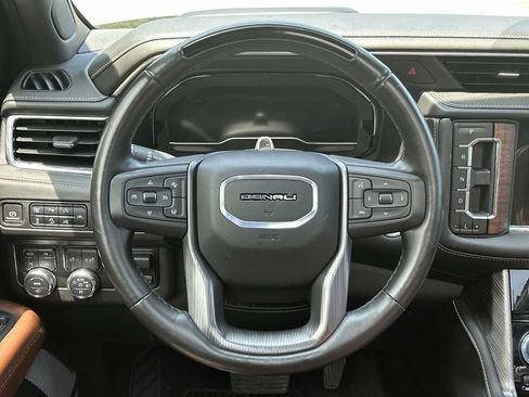 Certified 2024 GMC Yukon Denali Ultimate AWD/4WD image 34