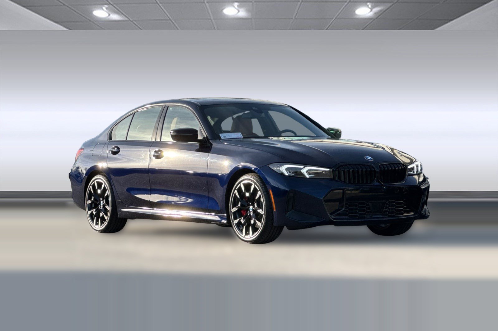 Used 2026 BMW 330i Sedan w/ M Sport Package RWD image 7