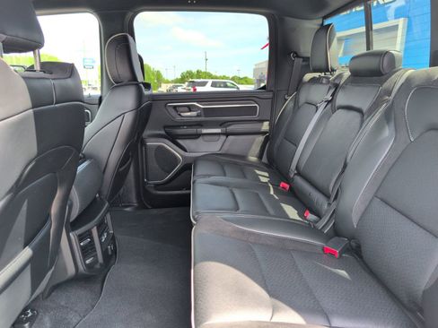 Used 2025 RAM 1500 Laramie AWD/4WD image 29