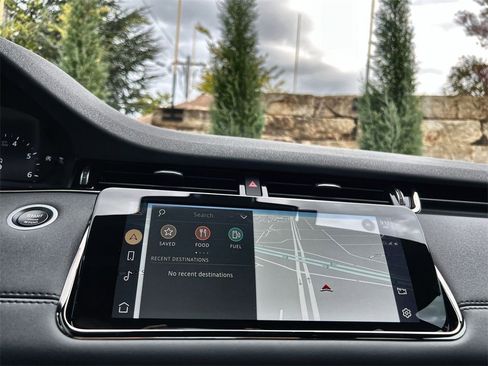 Certified 2022 Land Rover Range Rover Evoque R-Dynamic SE image 25