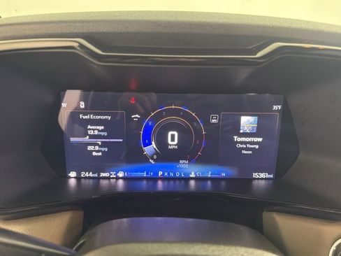 Used 2023 Chevrolet Colorado ZR2 w/ ZR2 Convenience Package III image 23