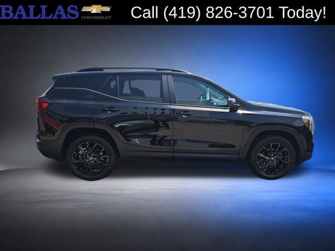Certified 2023 GMC Terrain SLE w/ Driver Convenience Package AWD/4WD image 6