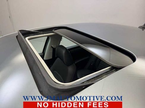 Used 2021 Volkswagen Passat 2.0T SE image 10