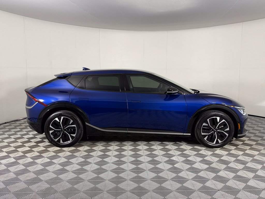 Used 2024 Kia EV6 Wind RWD image 5