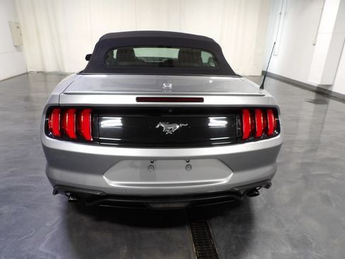 Used 2022 Ford Mustang Premium RWD image 9