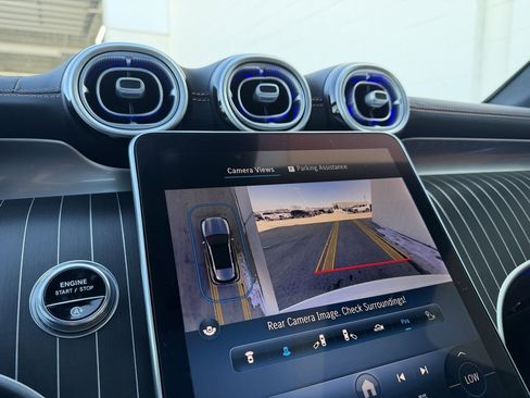 Used 2023 Mercedes-Benz GLC 300 4MATIC image 31