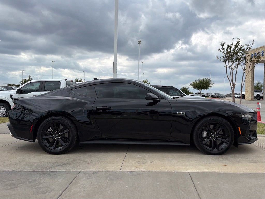 Used 2024 Ford Mustang GT RWD image 22