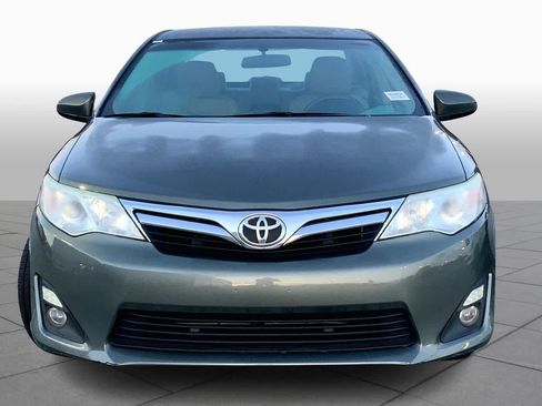 Used 2014 Toyota Camry LE image 4
