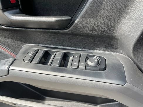 Used 2025 Toyota Tacoma TRD Pro AWD/4WD image 11