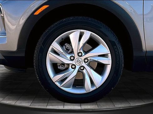 Used 2024 Buick Encore GX Preferred w/ Comfort Package AWD/4WD image 9
