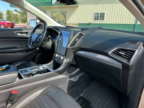 Used 2021 Ford Edge SEL w/ Convenience Package AWD/4WD image 30