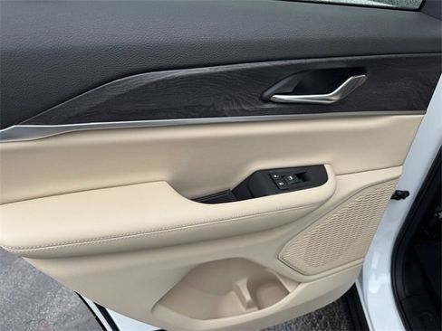 New 2025 Jeep Grand Cherokee Limited w/ Luxury Tech Group II image 12