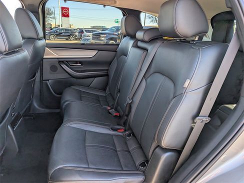 Used 2024 MAZDA CX-90 3.3 Turbo w/ Preferred Package image 28