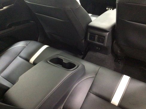 Used 2025 Toyota Camry SE image 23