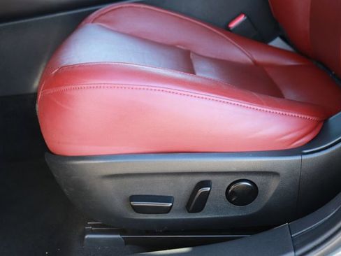 Used 2025 MAZDA MAZDA3 s image 9