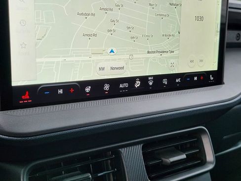 New 2025 Ford Maverick Lariat w/ Black Appearance Package image 22