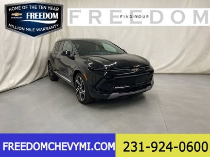 Used 2024 Chevrolet Equinox EV LT w/ Active Safety Package 3