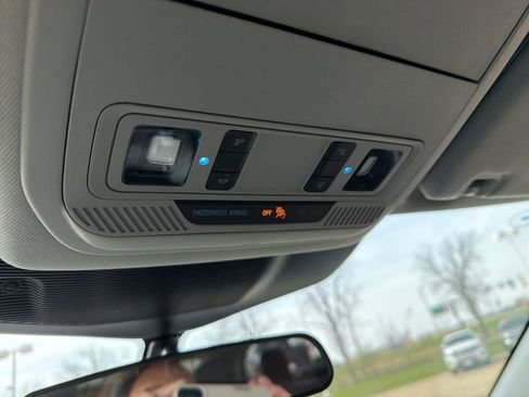 Used 2023 Ford Explorer XLT w/ Equipment Group 202A image 20