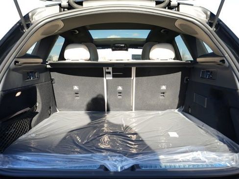 Used 2026 Mercedes-Benz GLC 300 4MATIC image 19