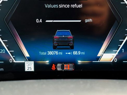 Used 2023 BMW X7 xDrive40i w/ Premium Package image 53